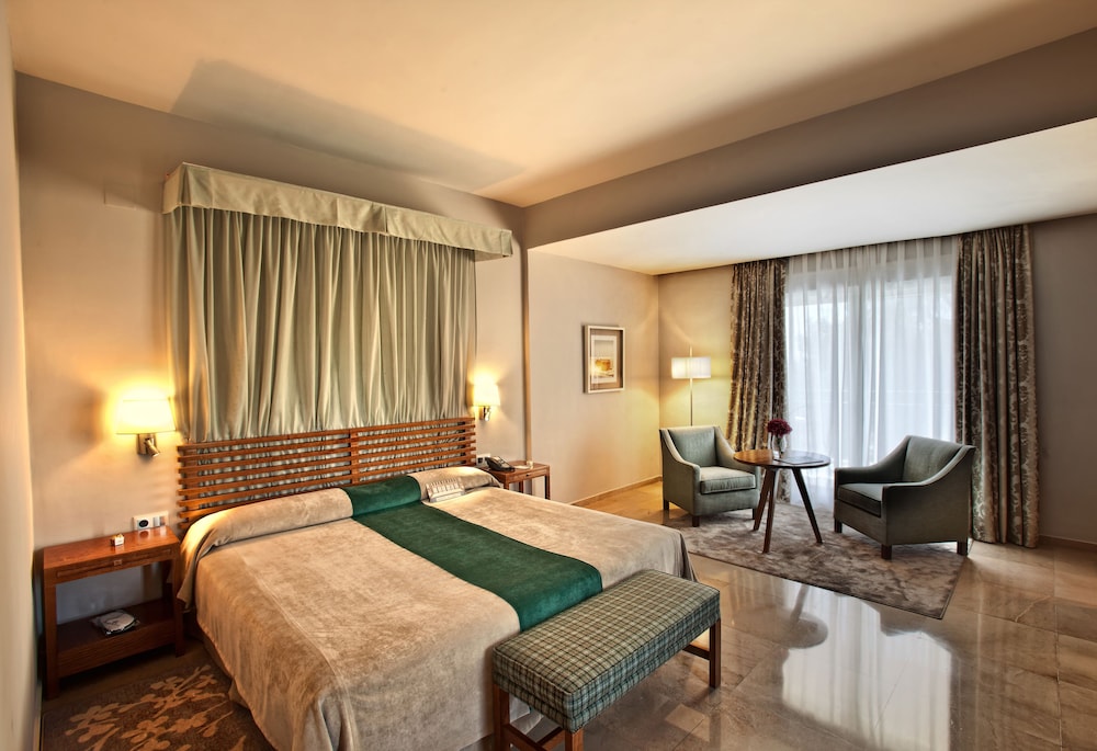 Parador de Cordoba Hotel 15/50