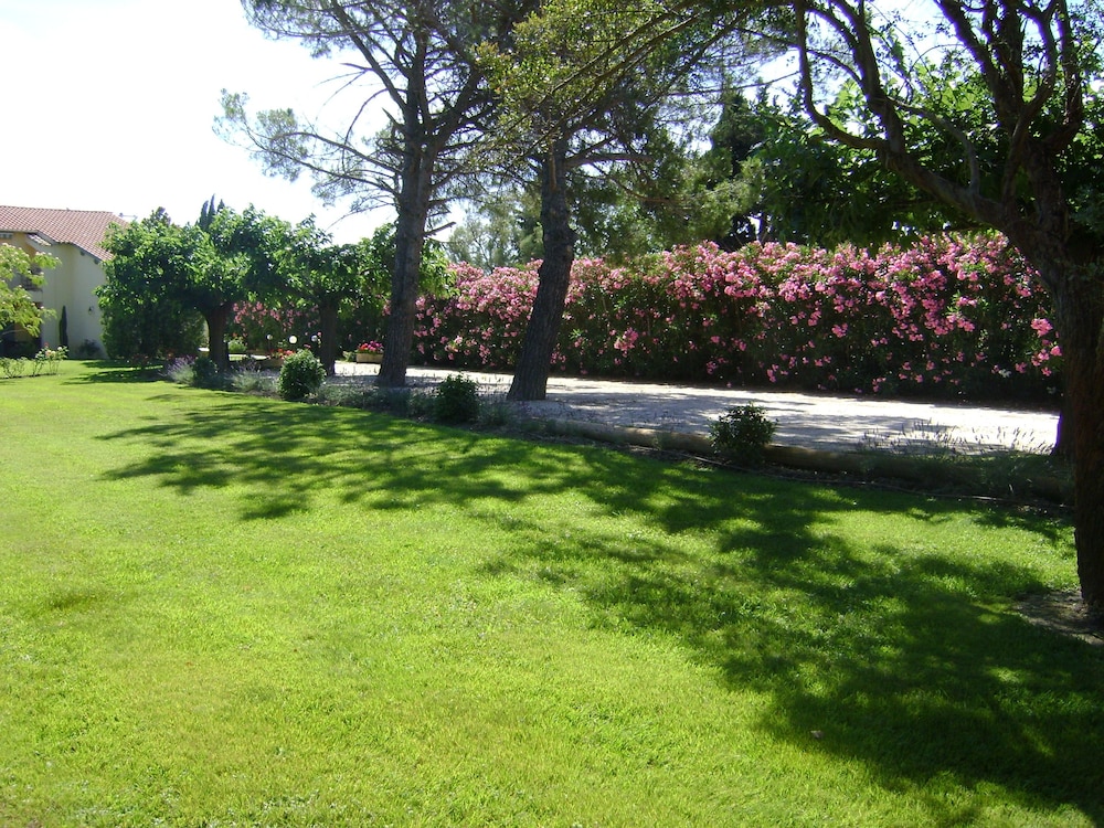 HOTEL DES GRANGES 41/47