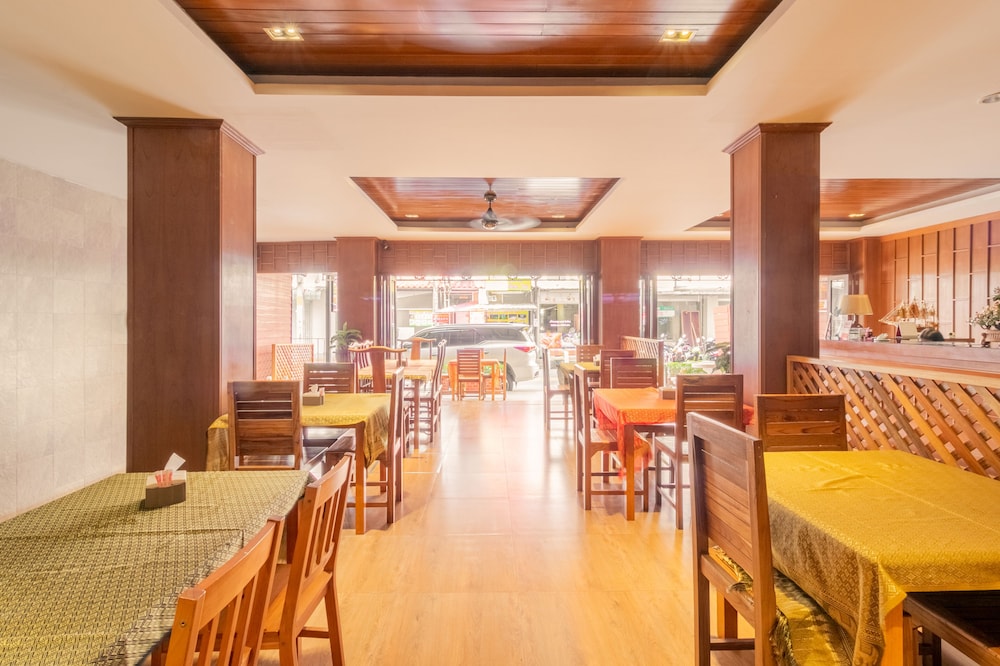 Lotus Hotel Patong 54/59