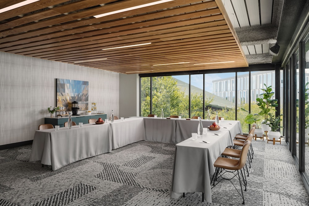 Origin Austin, a Wyndham Hotel 21/50