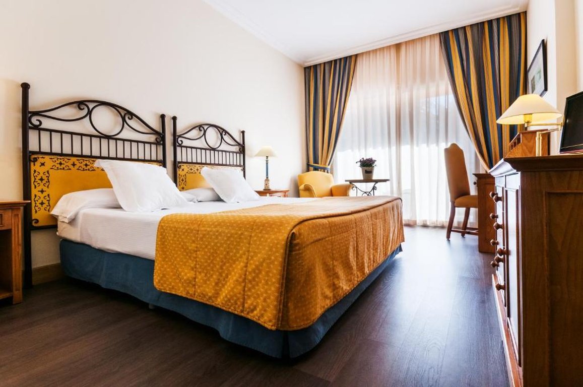 Hotel Alicante Golf 24/82