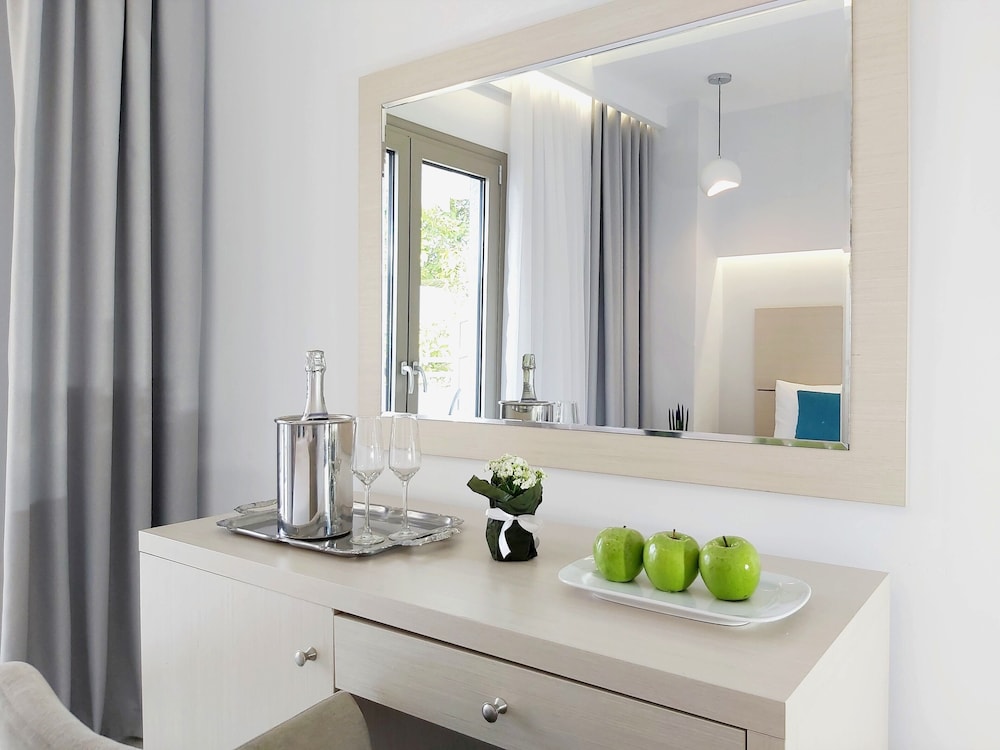 Akrogiali Boutique Hotel 50/50