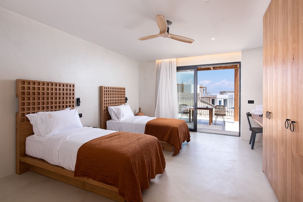 KOIA All Suite Wellbeing Resort 27/73