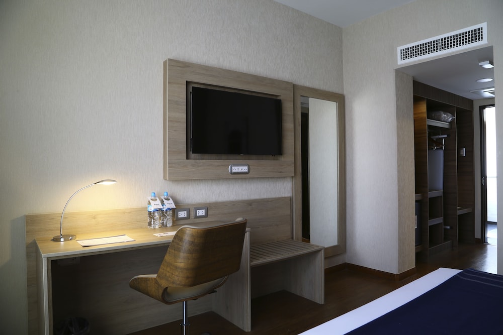 CASA ANDINA SELECT TACNA 51/76