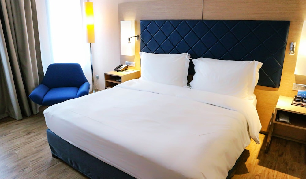 Radisson Blu Hotel Toulouse Airport Formerly Radisson Sas 23/74