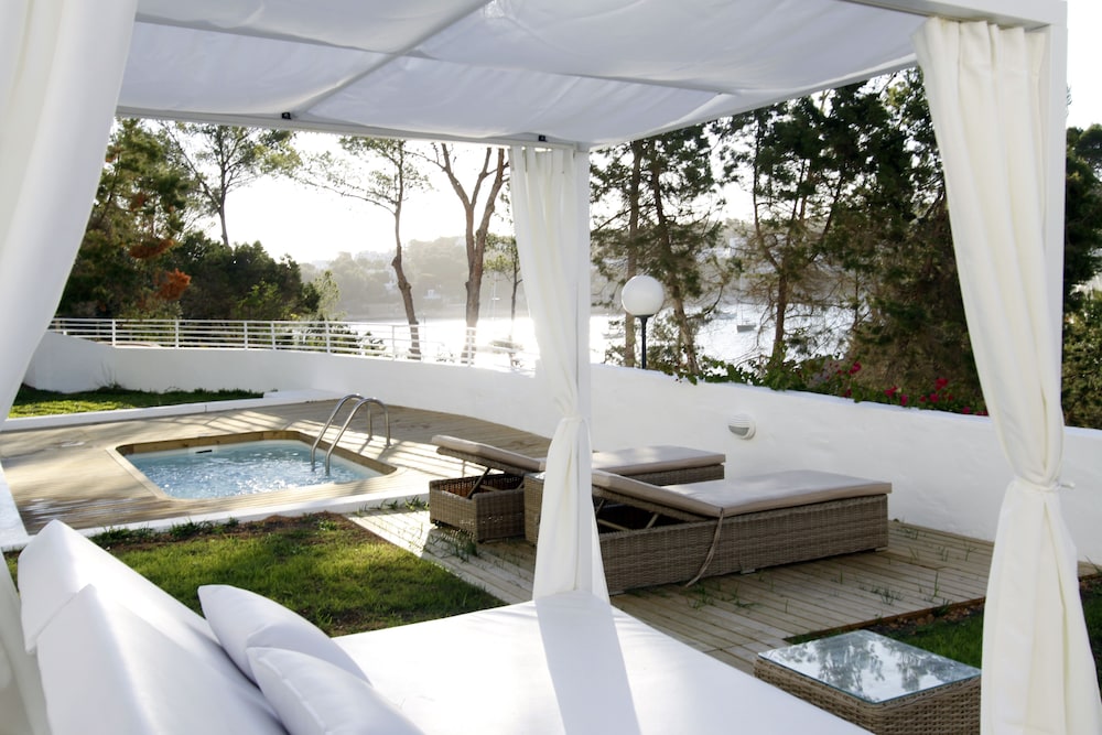 BG Portinatx Beach Club Hotel 15/30
