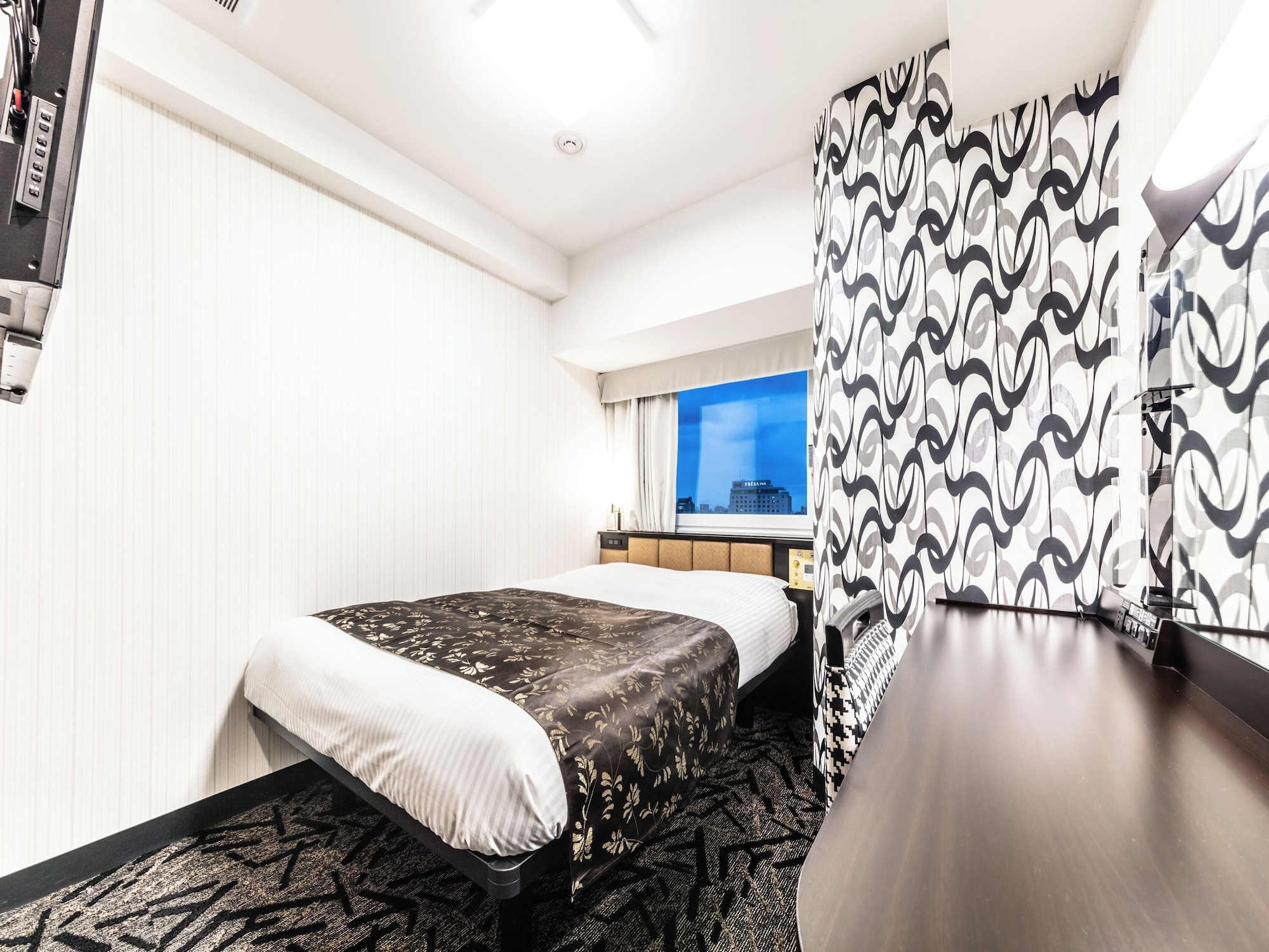 ROOM, SINGLE, WITH VIEW, MAIN BUILDING