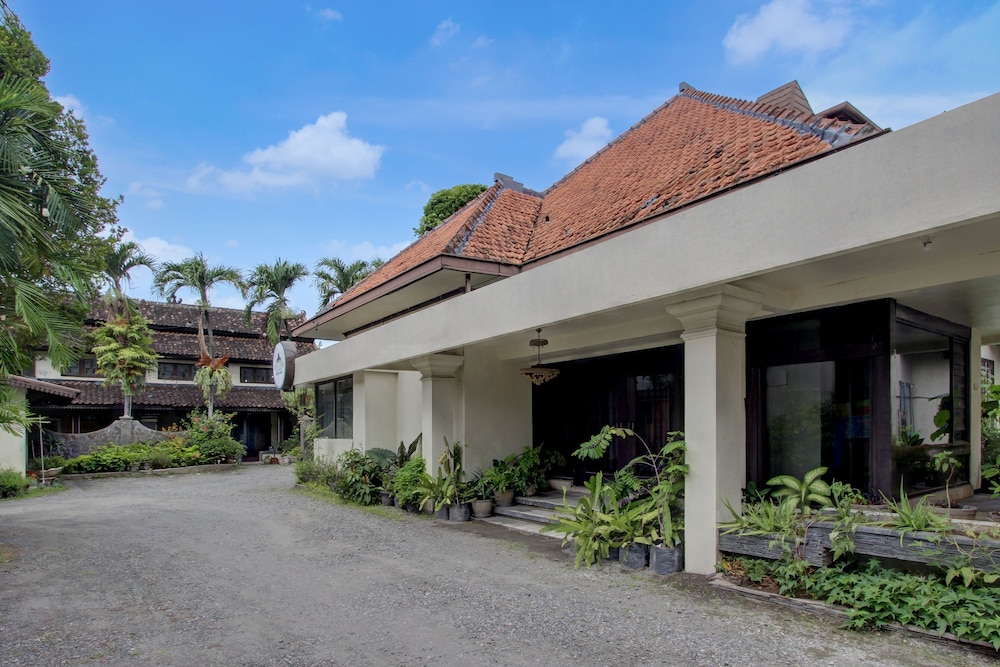 Hotel O near Kampung Batik Kauman formerly Chakra Homestay 写真2