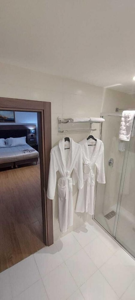 LOUNIS HOTEL 36/36