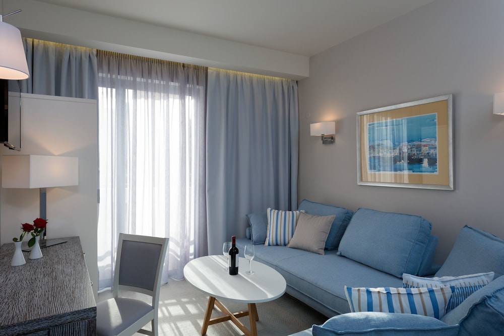 BIO Suites Hotel and Spa 23/39