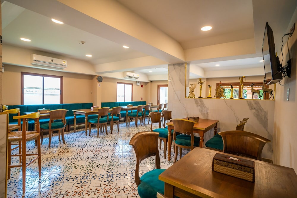 Siri Nakornpink Chiang Mai Hotel 58/75