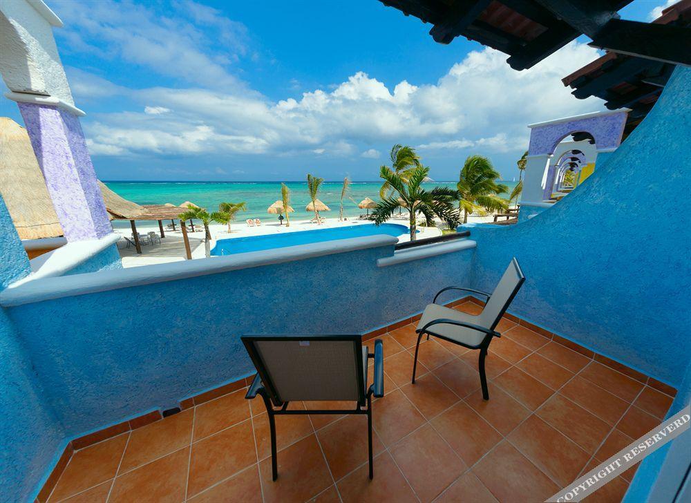 Pavoreal Beach Resort 22/24
