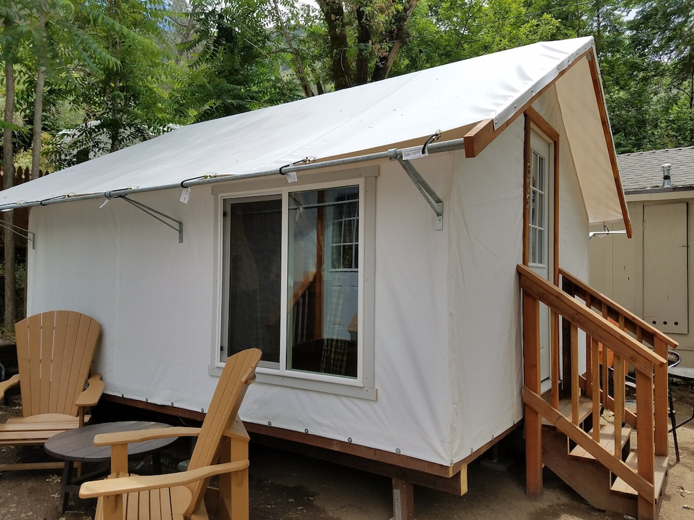 Indian Flat RV Park - Tent Cabins 6/58
