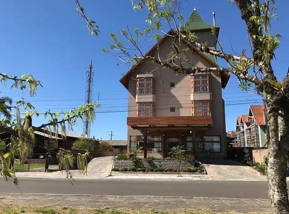 HOTEL GRAMADO GARDEN 1/30