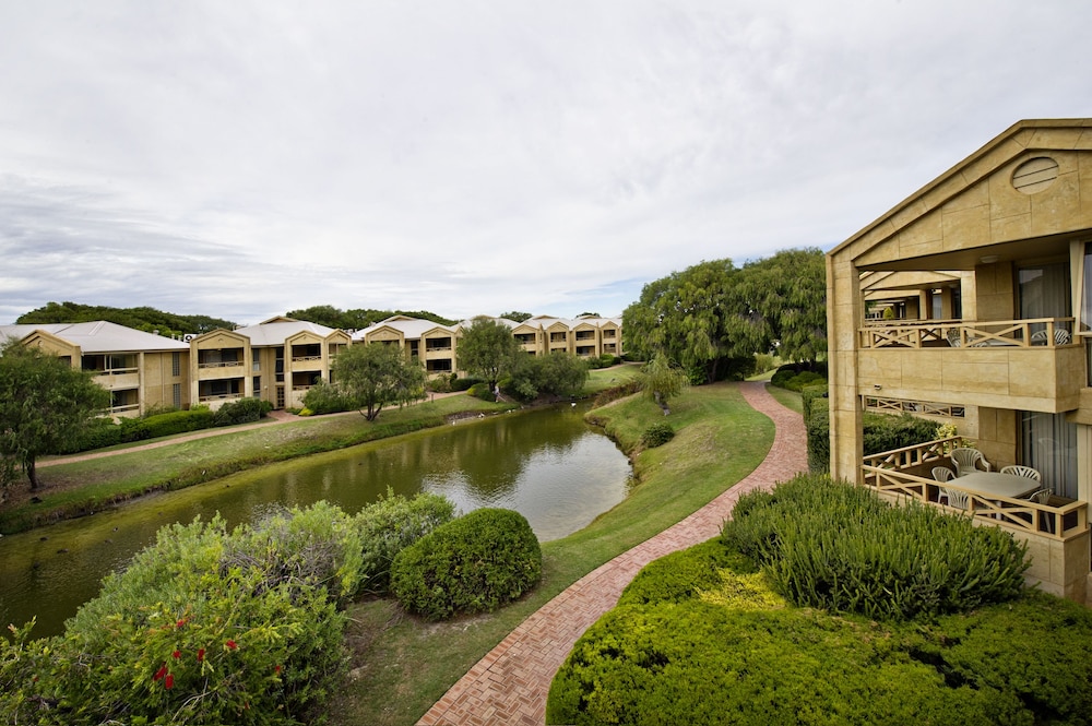 Abbey Beach Resort 23/34