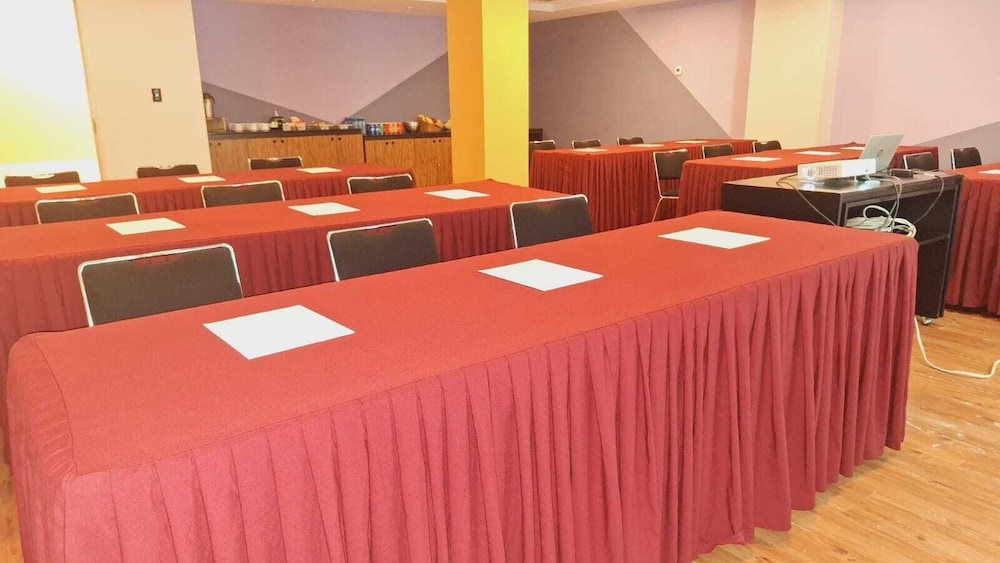 City Express Suites by Marriott San Luis Potosi 52/59