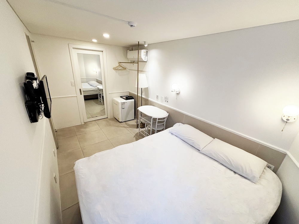 Le Lit 19/50