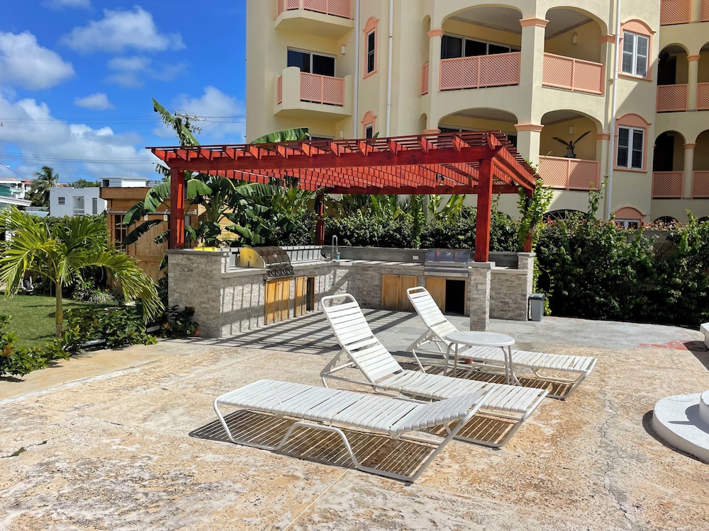 Monteray Apartment Hotel 39/48