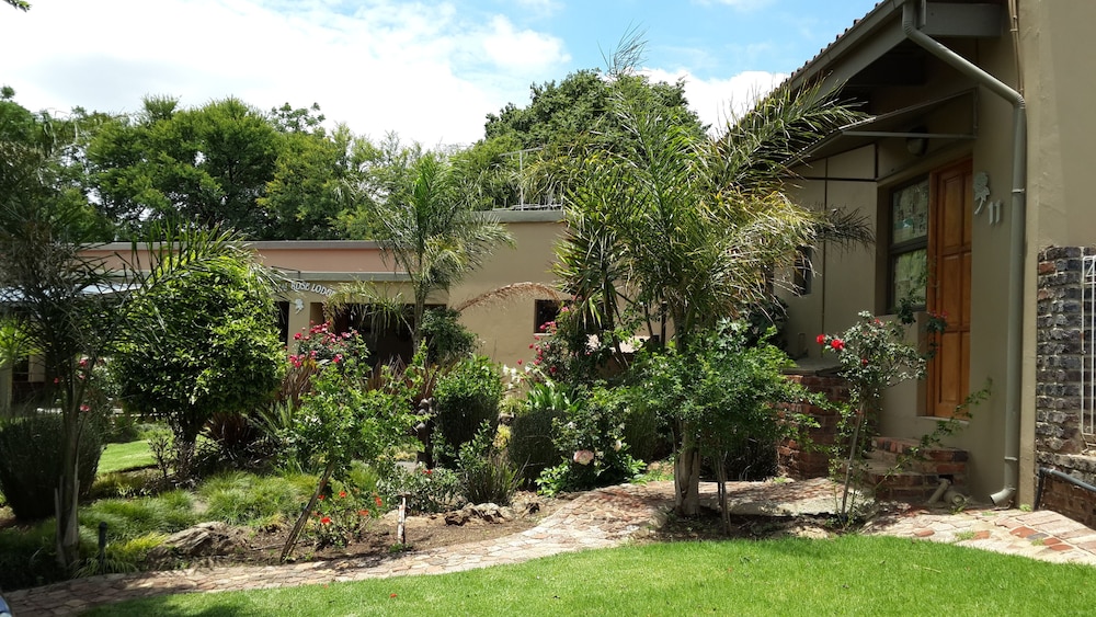 Crystal Rose Lodge and Spa 4/50