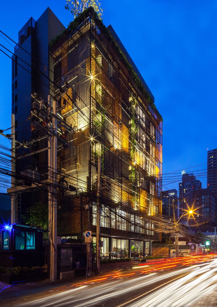 Ir-On Hotel 3/50