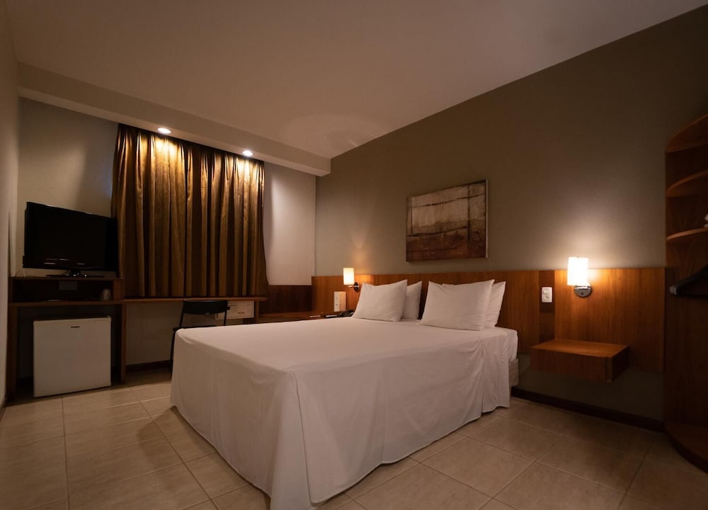 EXECUTIVE INN 18/50