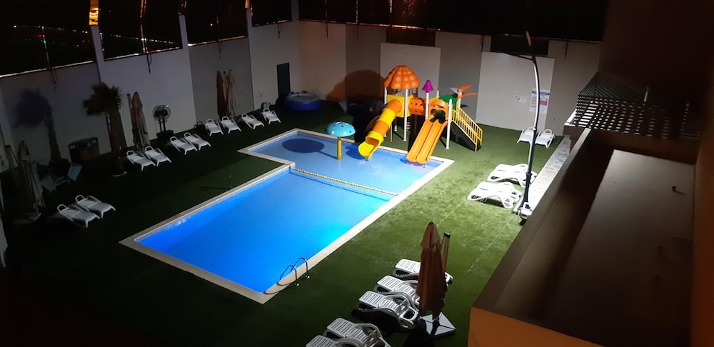 Le Pacha Hotel 46/50