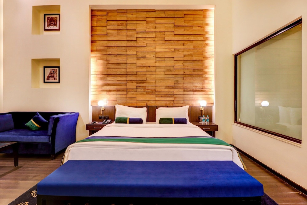 Sunday Hotel Jaipur 22/55