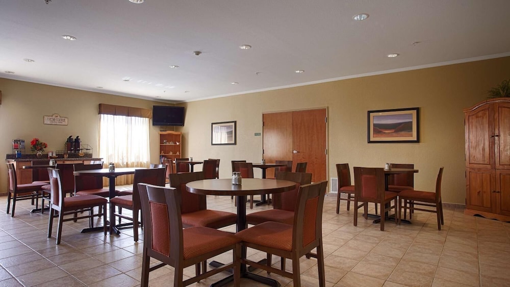 Quality Inn Perryton 30/36