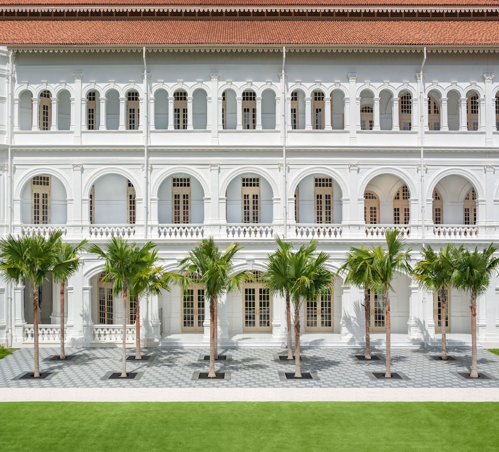 Raffles Hotel Singapore 64/69