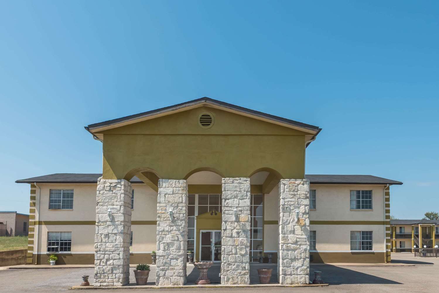 Knights Inn Greenville Tx 2/35