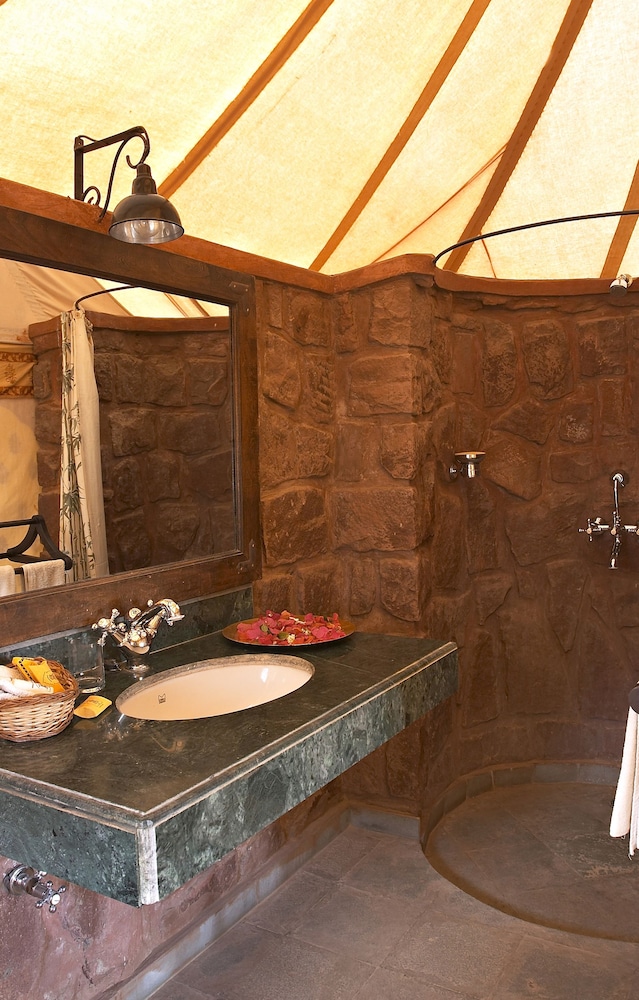 THE MANAVAR RESORT AND CAMP 50/50
