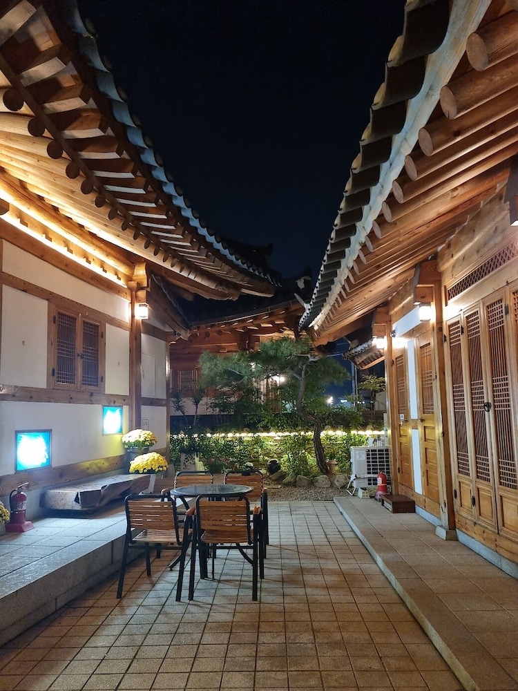 Wiyeonjae Hanok Stay 8/49