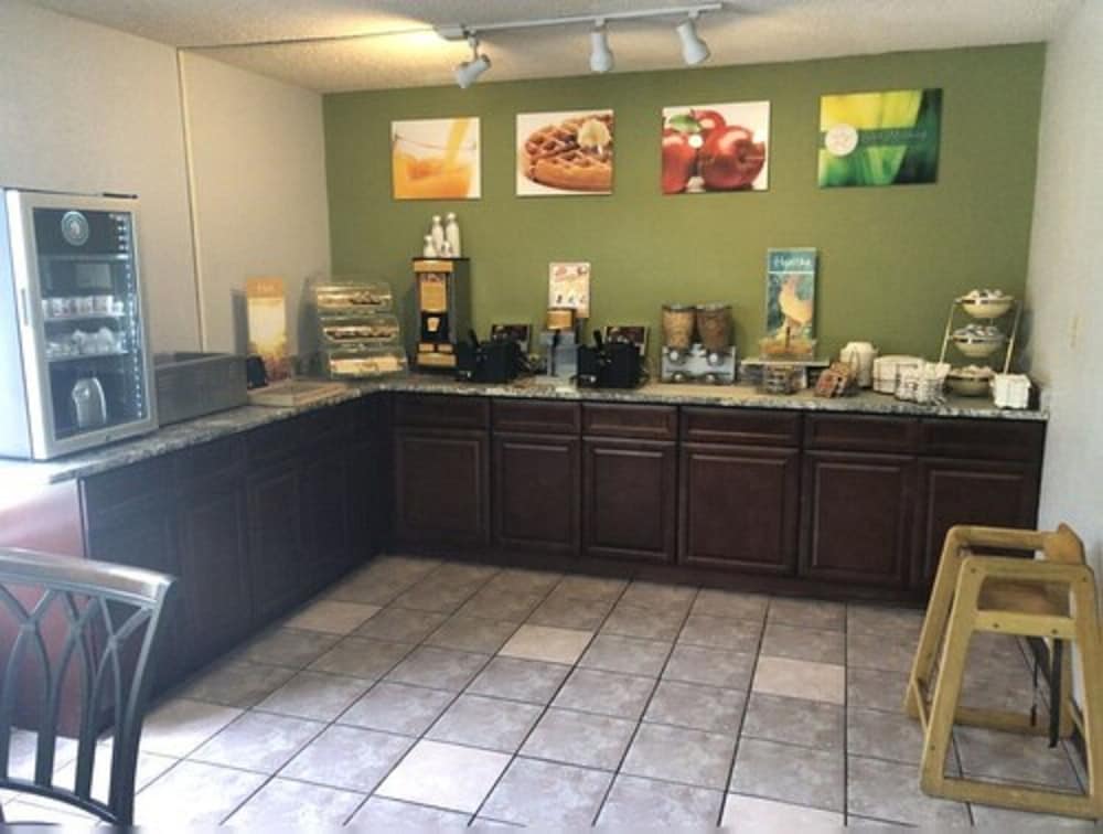 Quality Inn Elkton -St. Augustine South 11/53