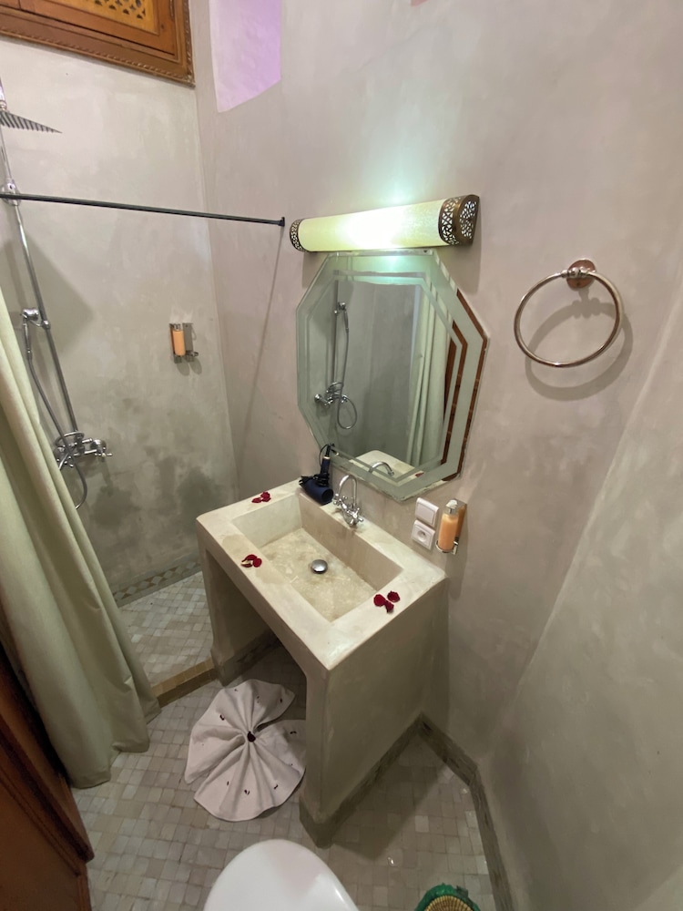 Riad BAB YACOUT PISCINE and SPA 47/50