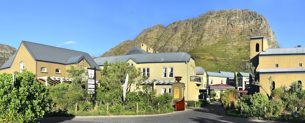 L Ermitage Franschhoek Chateau Villas 21/24