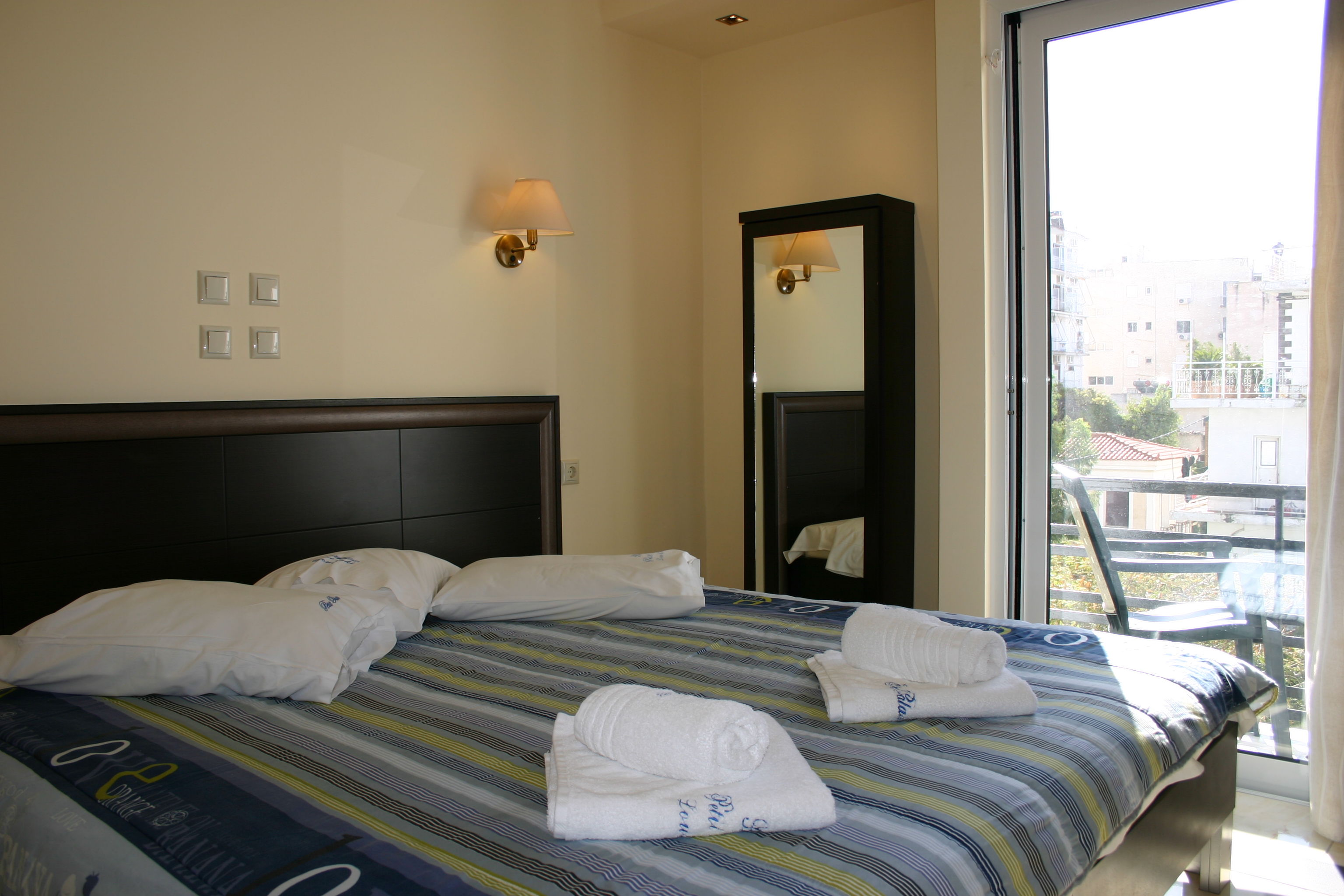 Room, Single