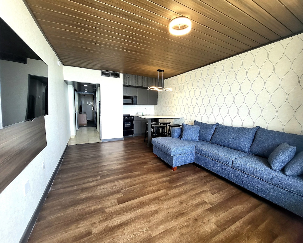 The Barclay Towers Resort Hotel 32/49