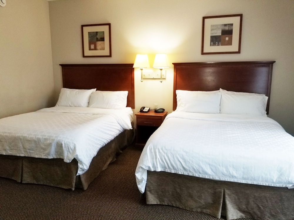 CANDLEWOOD SUITES CAPE GIRARDEAU 16/68