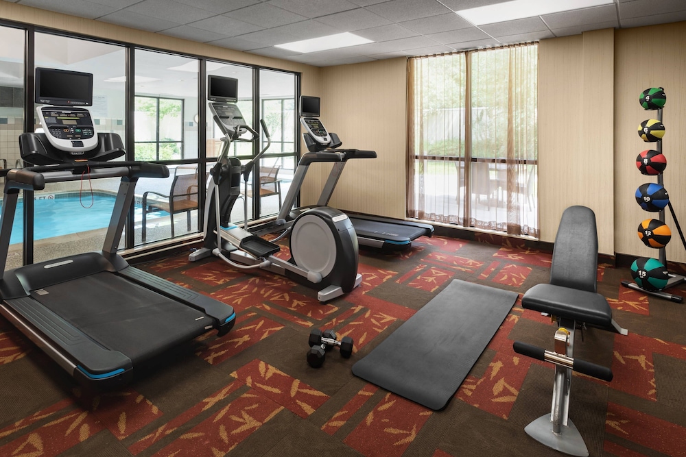 Courtyard by Marriott Portland Airport 25/52