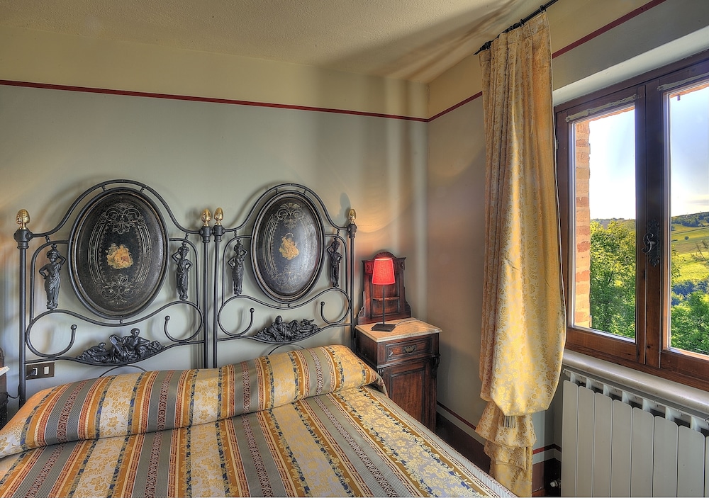 Albergo Diffuso Borgo Montemaggiore 35/63