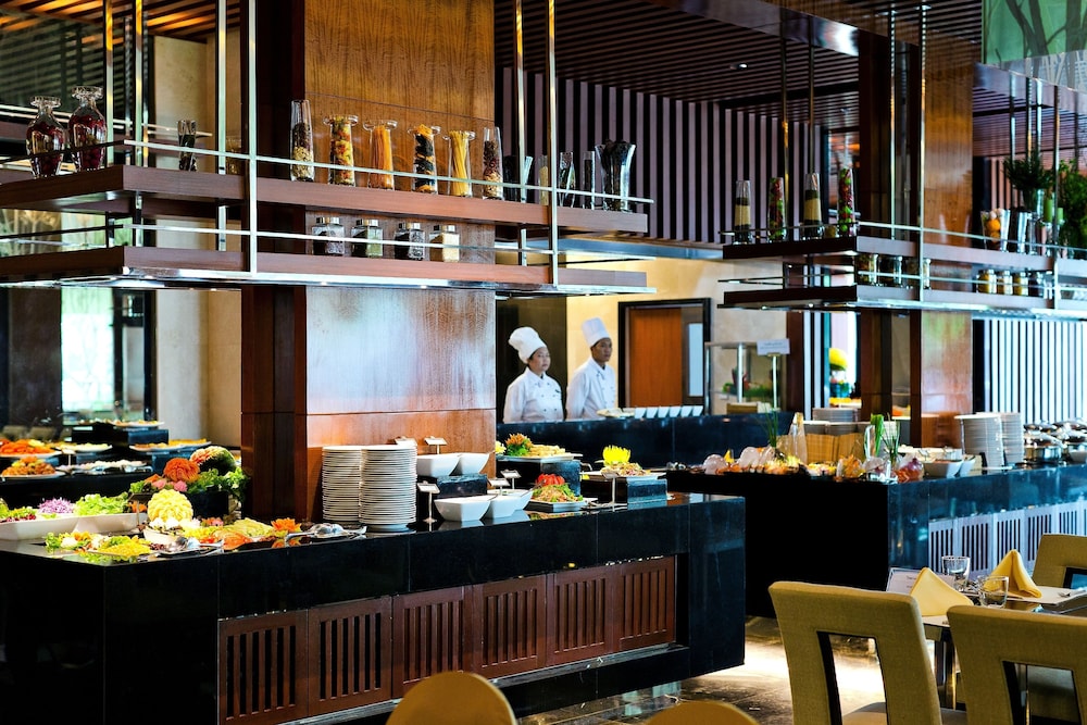 Royal Princess Larn Luang Bangkok Hotel 55/69