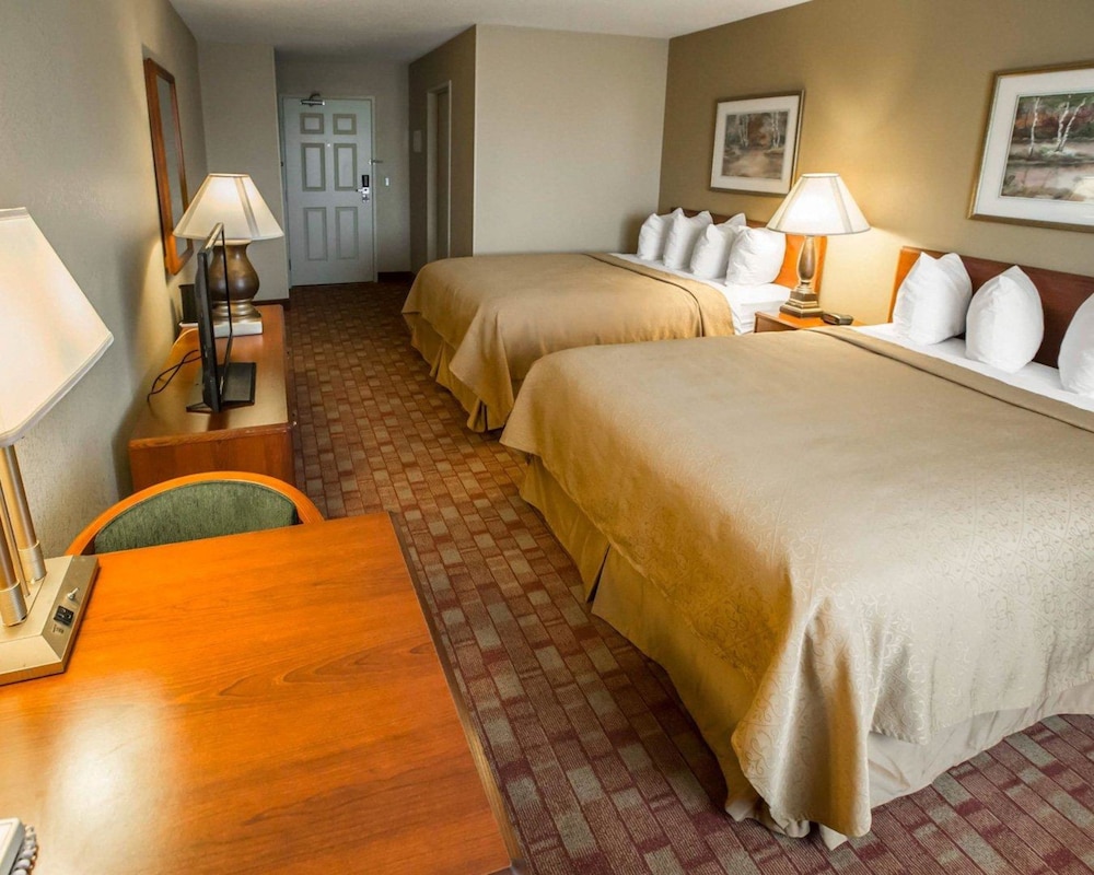 MainStay Suites Joliet I-80 22/47