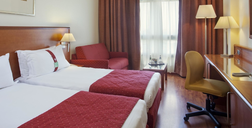 Holiday Inn Cagliari 13/41
