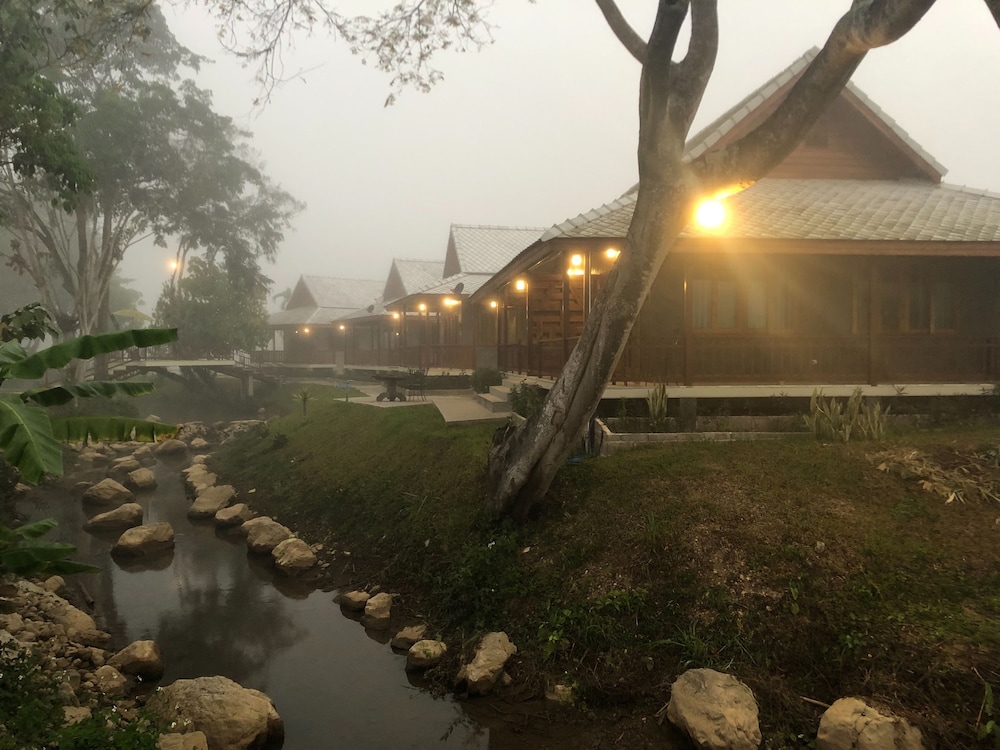 Ban Suan Tawan Chiang Dao 32/50