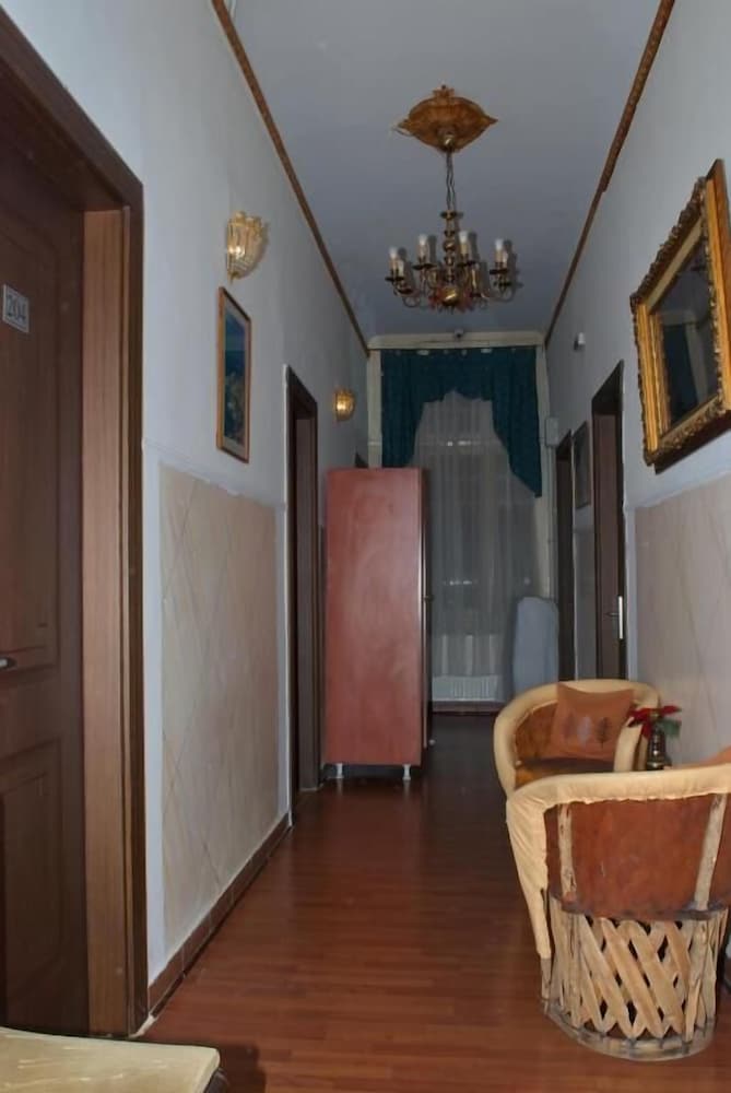 DIETHNES HOTEL 8/50