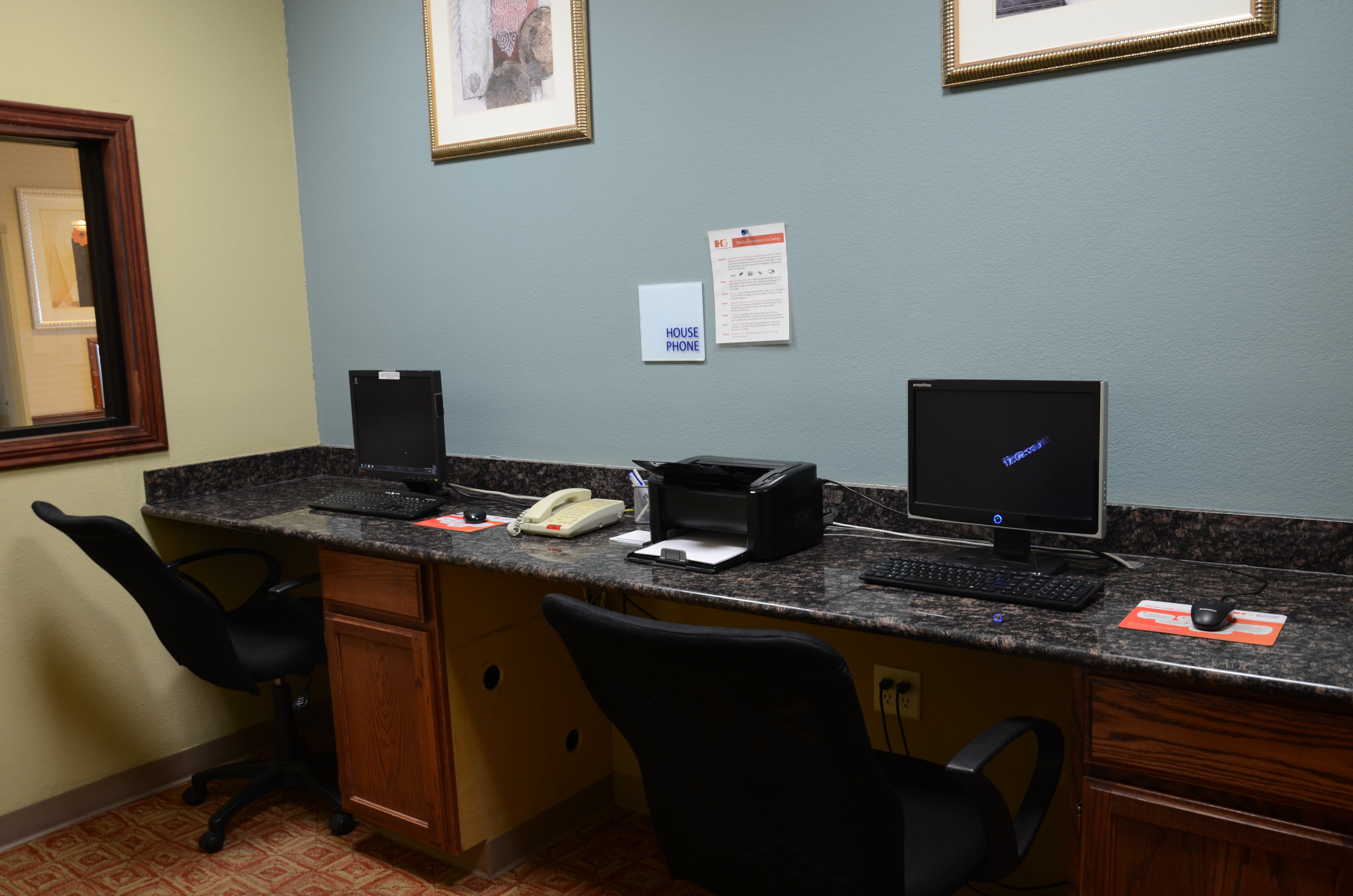 Holiday Inn Express Hotel And Suites Amarillo Sout 56/61