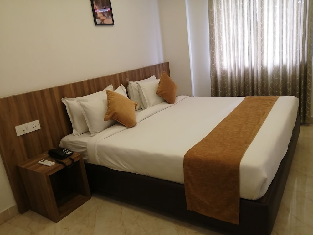 The Porch Inn Hotel & Service Apartments 14/50