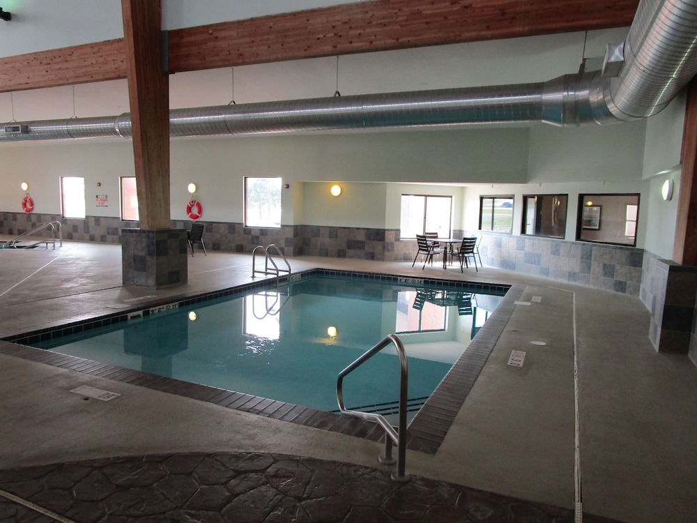 Best Western Watertown Inn Suites 2/42