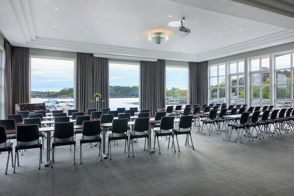 Havna Hotel & Sjobad 56/68