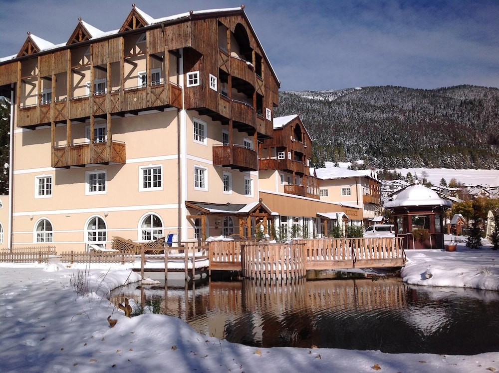 Alpen Hotel Eghel 4/68